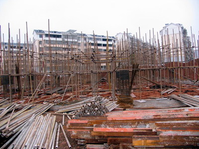 艺术学院新建工程 重视、关心、监督与科学推进